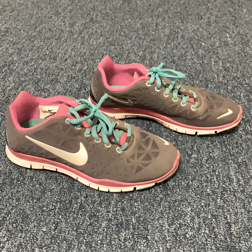 Nike Free Run Shoes Pink/Grey/Turquoise size 6